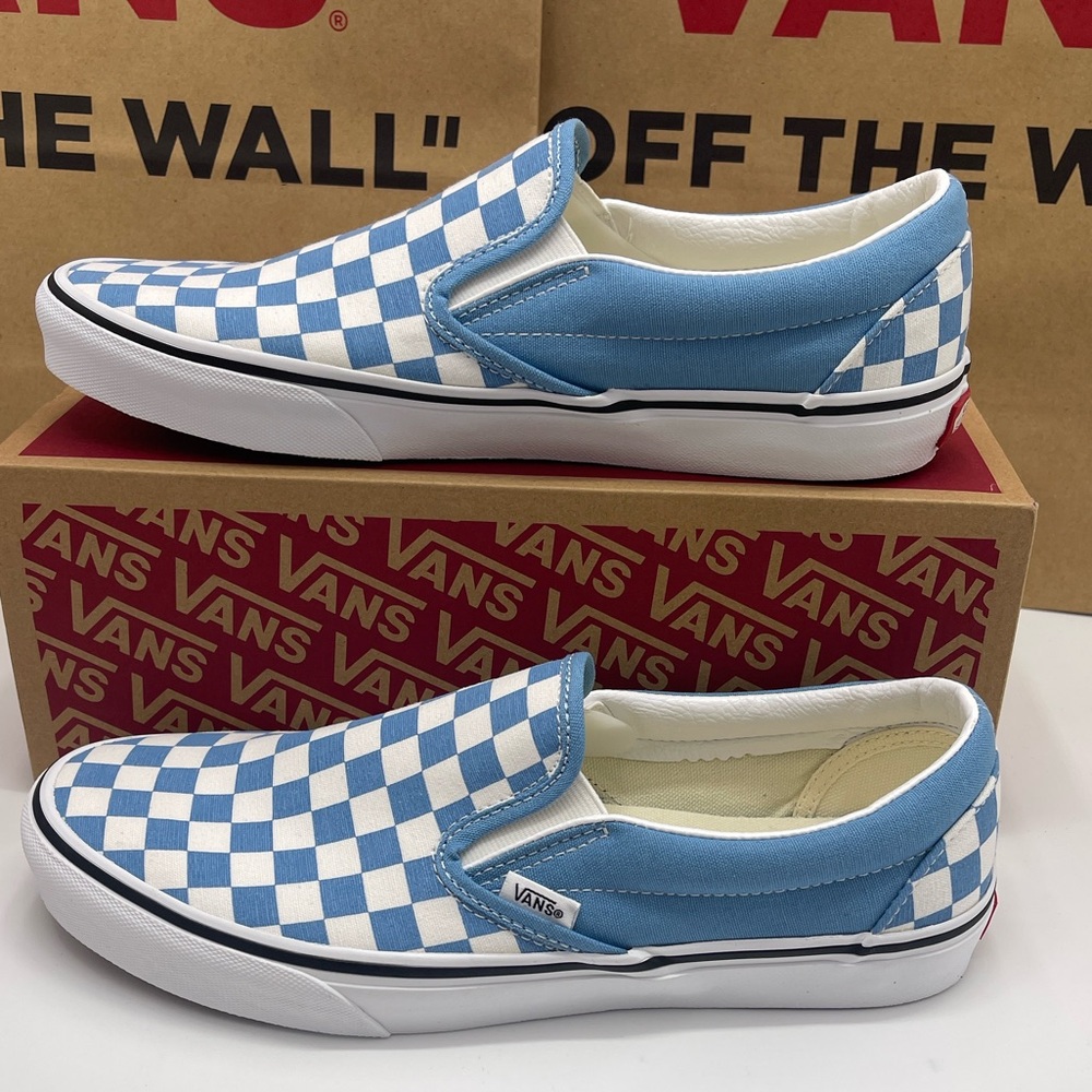 Vans Men’s Blue White Checkered Classic Slip-On
Color Theory Checkerboard - Picture 16 of 16